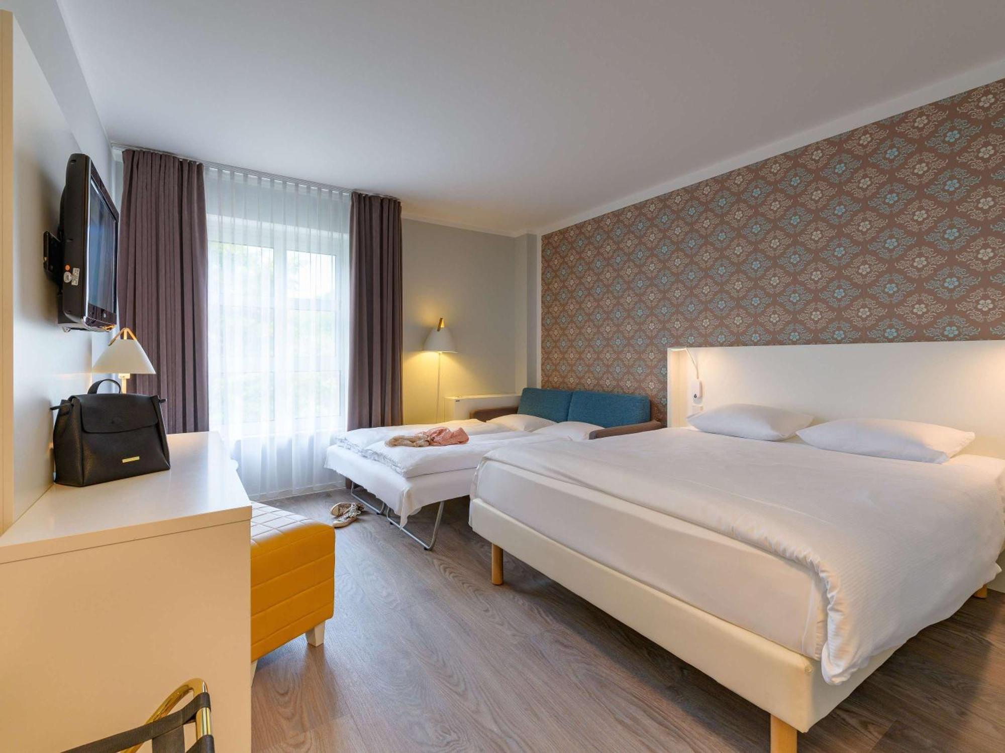 Ibis Styles Regensburg Exterior foto